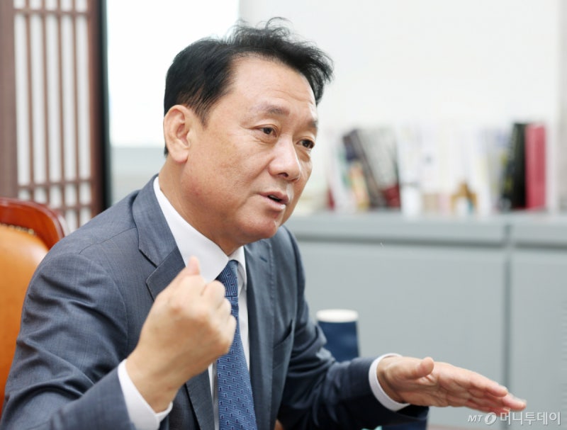 당정, '국민연금 1%' 공공 임대주택에 대체투자 검토