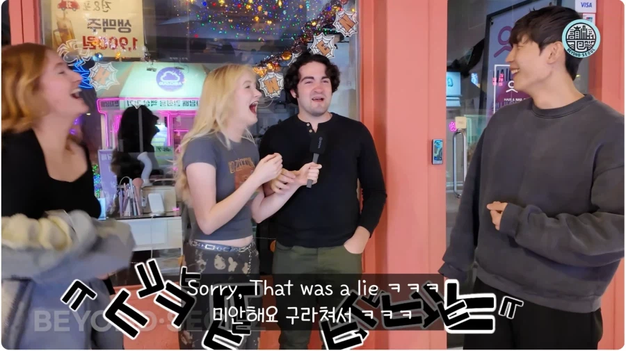 42살 생일을 맞이한 서양 남자.