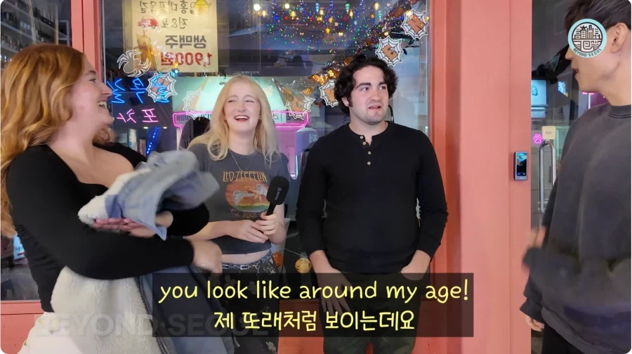 42살 생일을 맞이한 서양 남자.