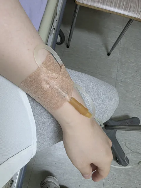 폭염 때문에 수액 맞고 왔네요..