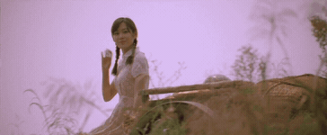 친구가 자꾸 연애편지를 저보고 대신 써달라는데요...gif
