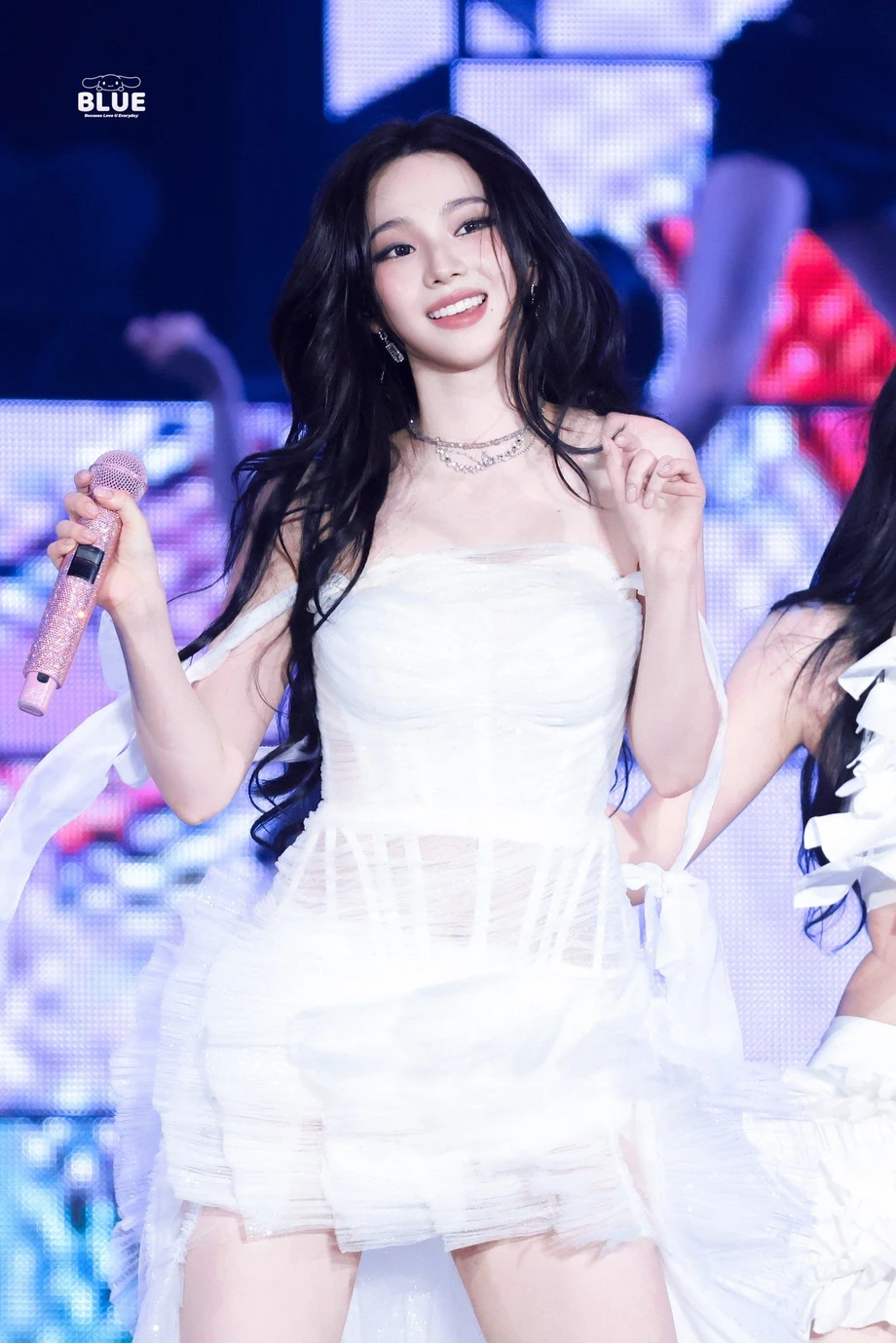 에스파 카리나.jpg