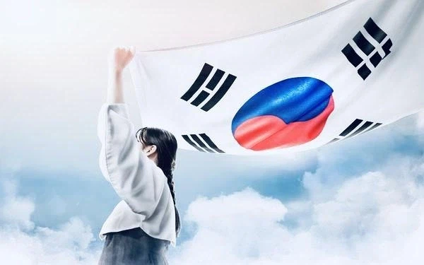 인천시 광복절 현수막 뒤집힌 태극기 논란