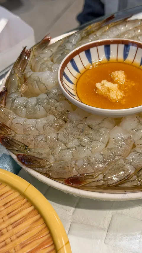 석촌동 석촌회뜨는중.