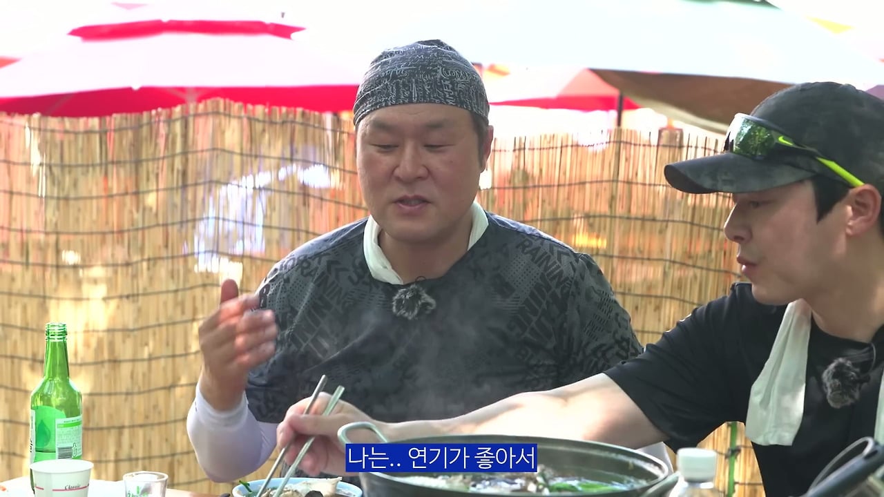 핑계고로 화제되니까 난 연기보다 예능이 재능인가라고 혼란스러웠던 윤경호.jpg