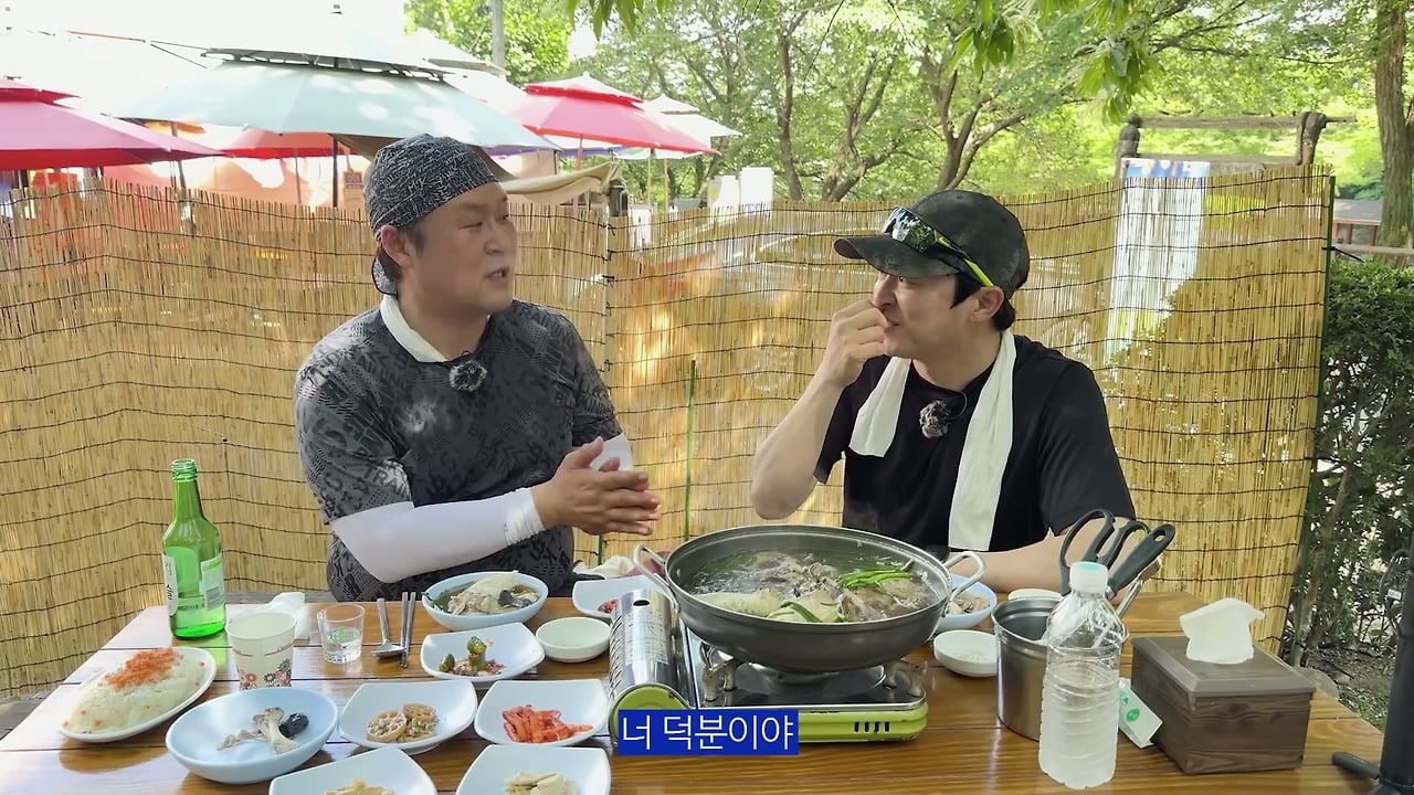 핑계고로 화제되니까 난 연기보다 예능이 재능인가라고 혼란스러웠던 윤경호.jpg