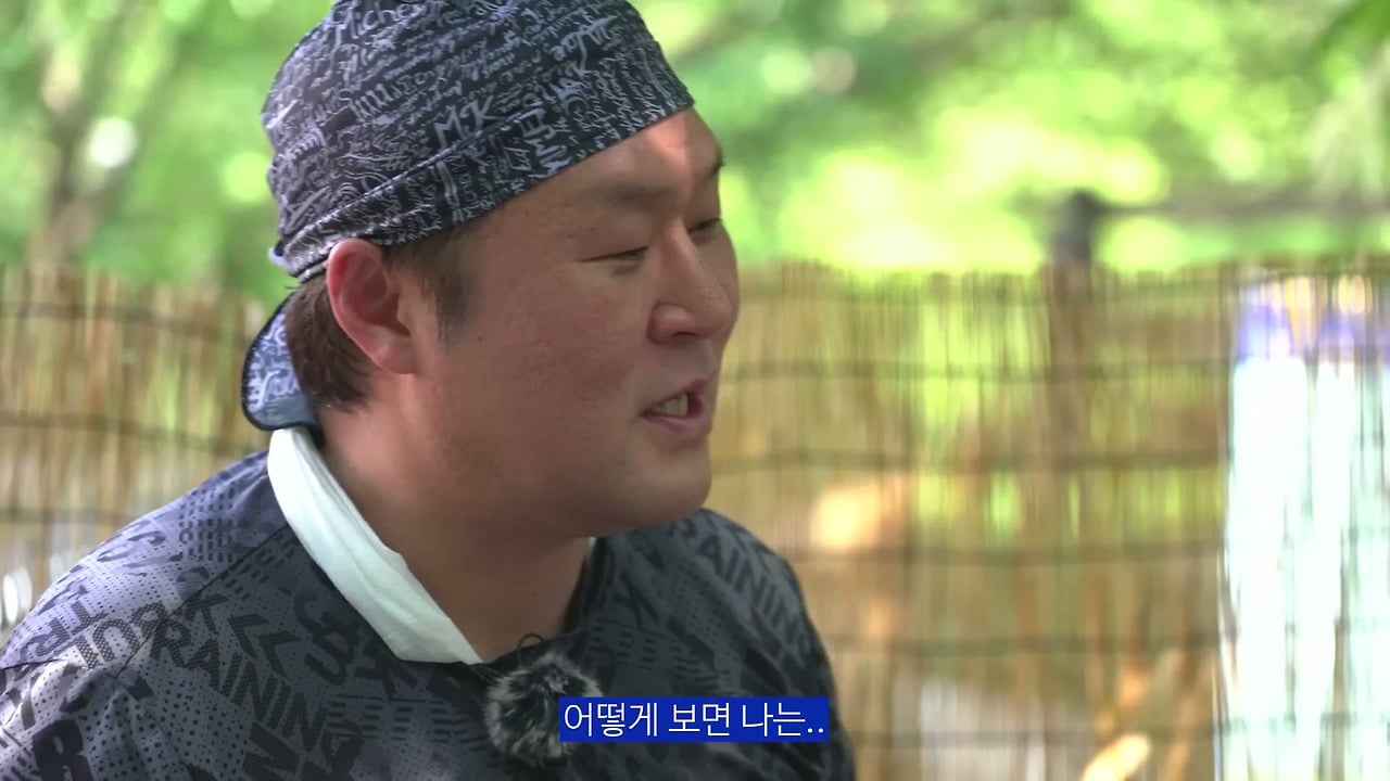 핑계고로 화제되니까 난 연기보다 예능이 재능인가라고 혼란스러웠던 윤경호.jpg