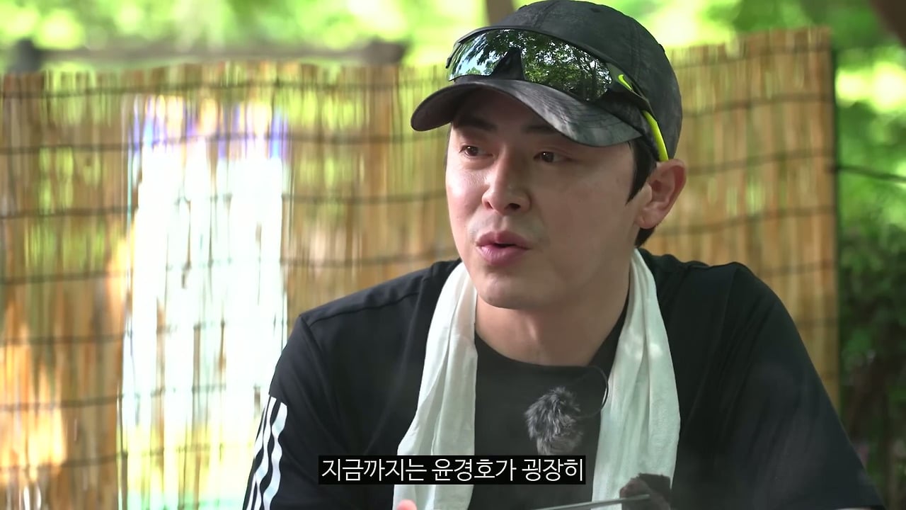 핑계고로 화제되니까 난 연기보다 예능이 재능인가라고 혼란스러웠던 윤경호.jpg