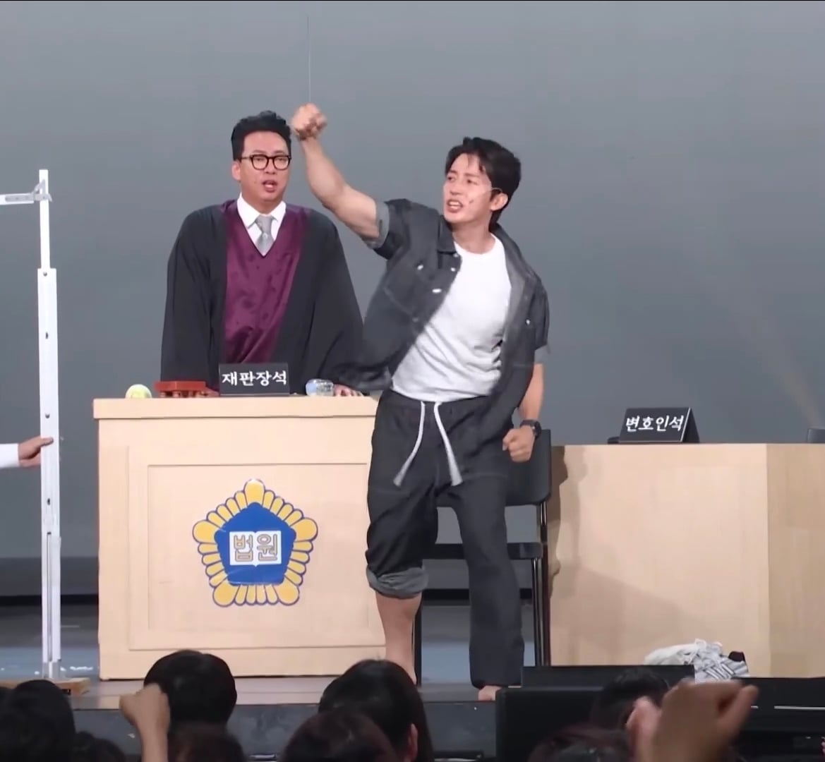 생각보다 키 큰 허경환.jpg