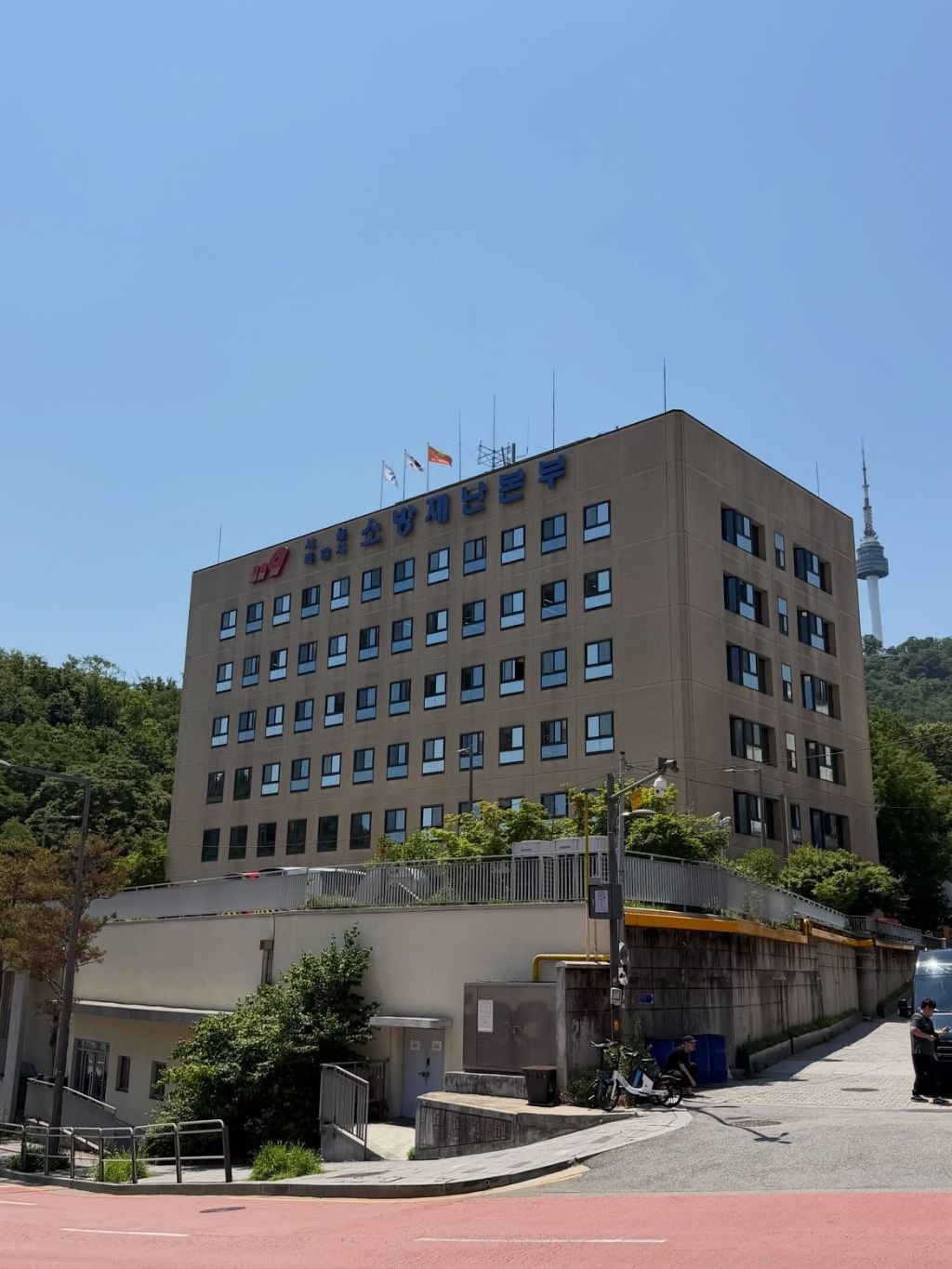 한국에서 특이한 여행을 하는 일본인.jpg