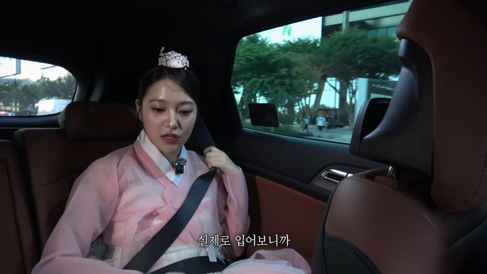 왕홍 체험, 갸루 체험 말고 한복 입고 K-공주 체험하러 간 아이돌