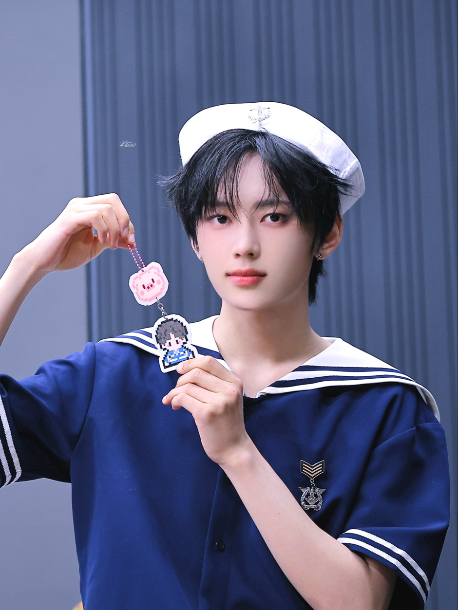 타이틀곡 녹음 중에 디렉터가 어떤 남돌한테 했다는 말.jpg