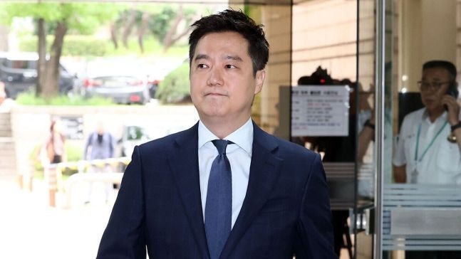 jtbc) 쯔양 가짜뉴스 방송한 김세의 웃으면 법정 입정