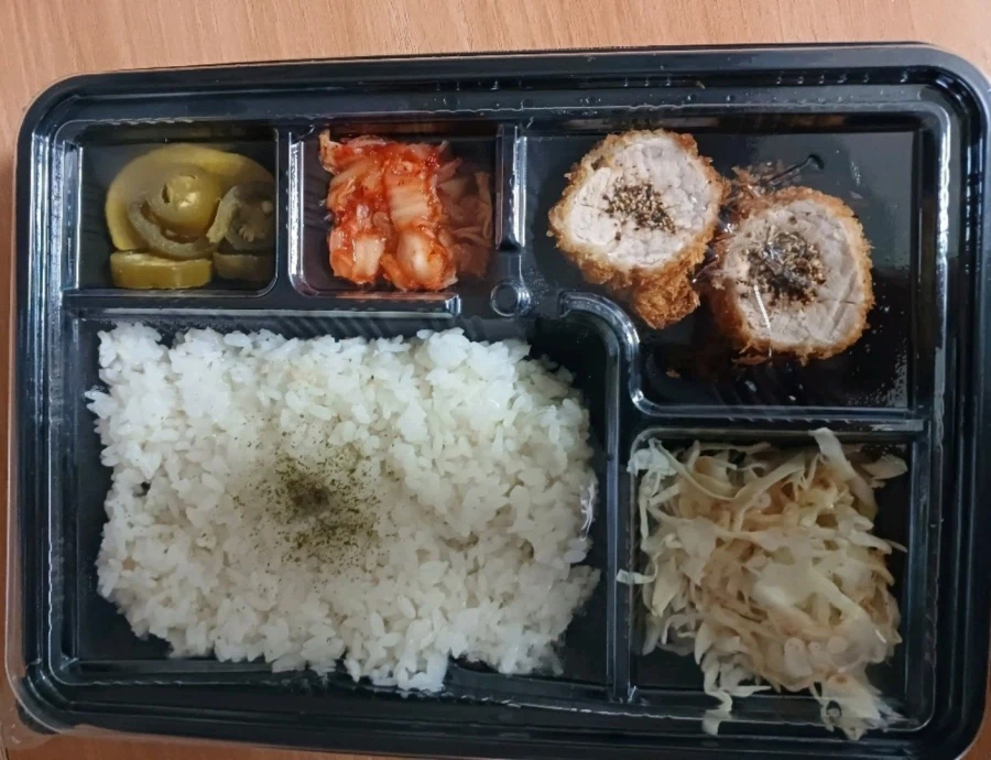 쿠팡이츠는 사진하고 다를때가 많아