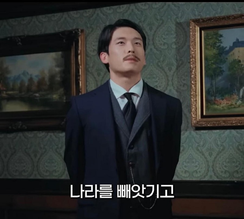 어느 독립운동가가 뒷짐을 지고 사진을 찍은 이유