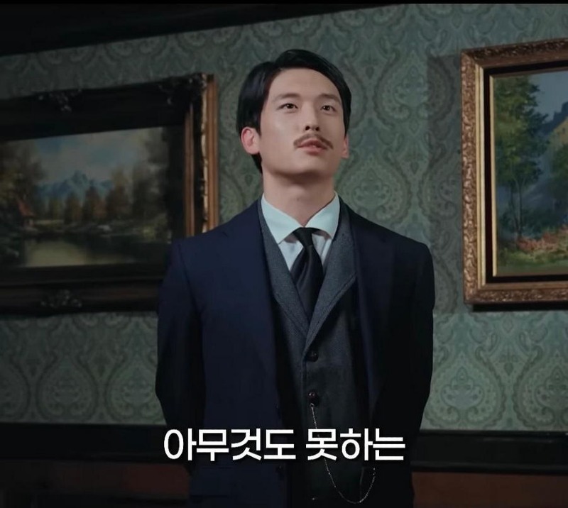어느 독립운동가가 뒷짐을 지고 사진을 찍은 이유