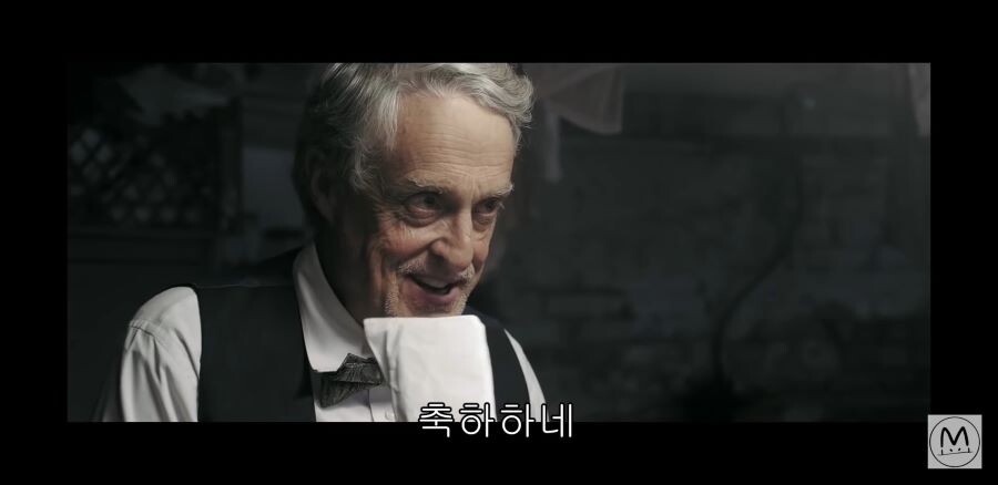 호러 단편영화)인형을 자기 아들로 생각하는 아내