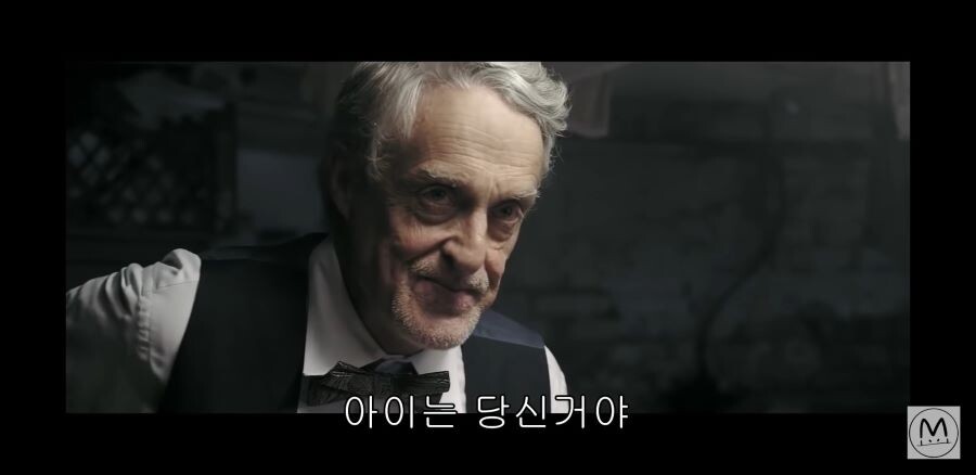 호러 단편영화)인형을 자기 아들로 생각하는 아내