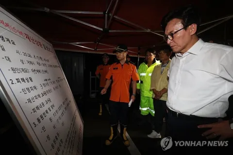 거제 수해 현장 찾은 김민석 신임 대표
