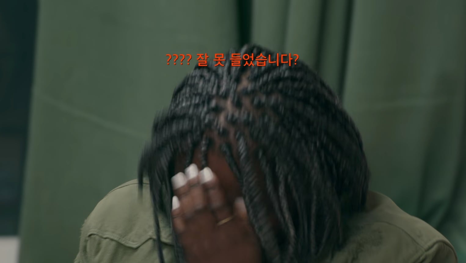 넷플릭스 좀비버스에서 조나단 바로 버리는 파트리샤.jpg