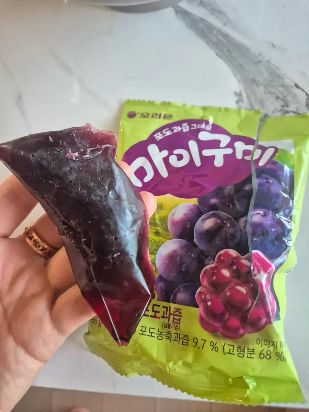 폭염 속 과자 근황