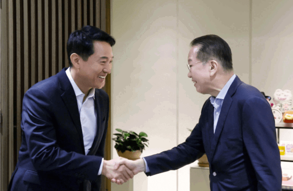 정권/정당별 20년간 용산공원 기조.jpg (+반대청원 추가함)
