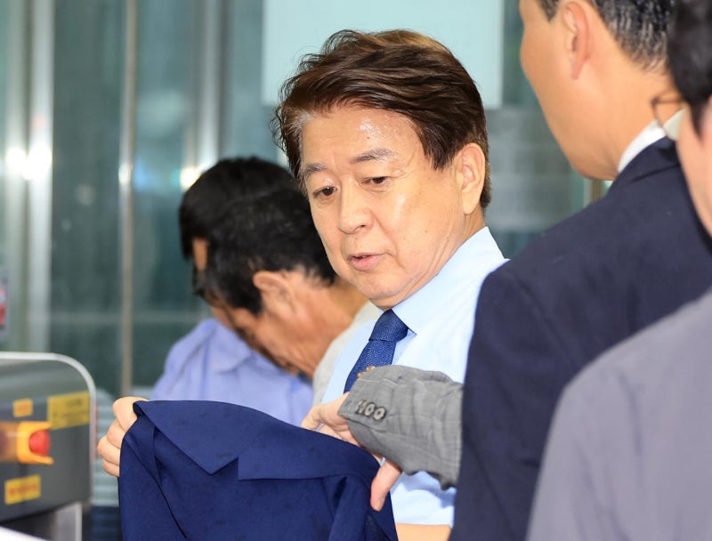 '불법 정치자금 수수' 노웅래 1심 이어 항소심도 무죄