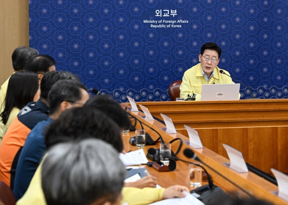 외교부 “네팔 홍수로 고립된 국민 10명, 생명위협 없어”