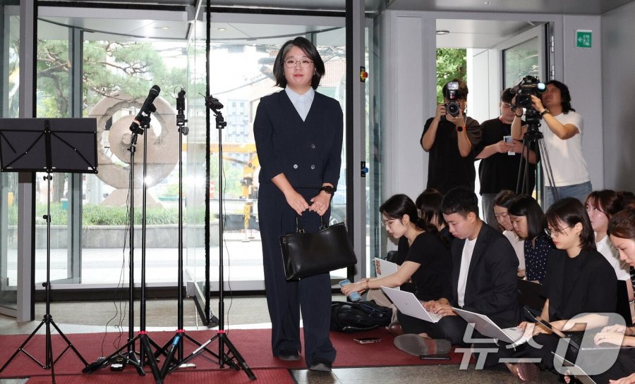 용혜인 오늘 출근 사진