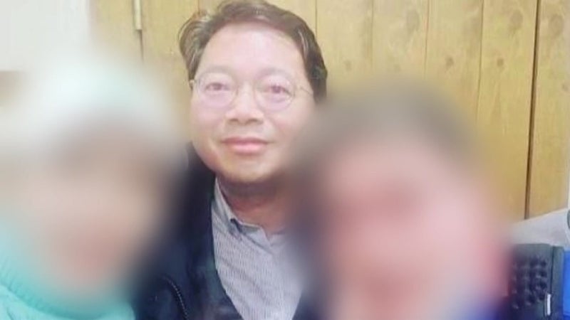 [단독] 경찰, '신약 청탁' 수사기록 요청...재수사 여부 주목