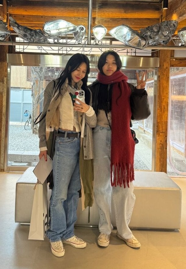 윤혜진 엄태웅 딸 엄지온 키 근황.jpg