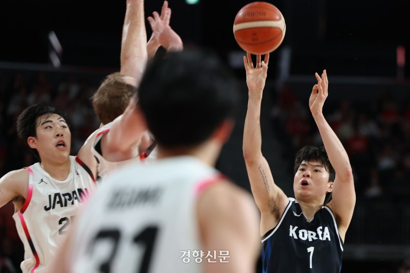 "훈련 못해도 승리"..남자농구 일본 꺾고 금메달
