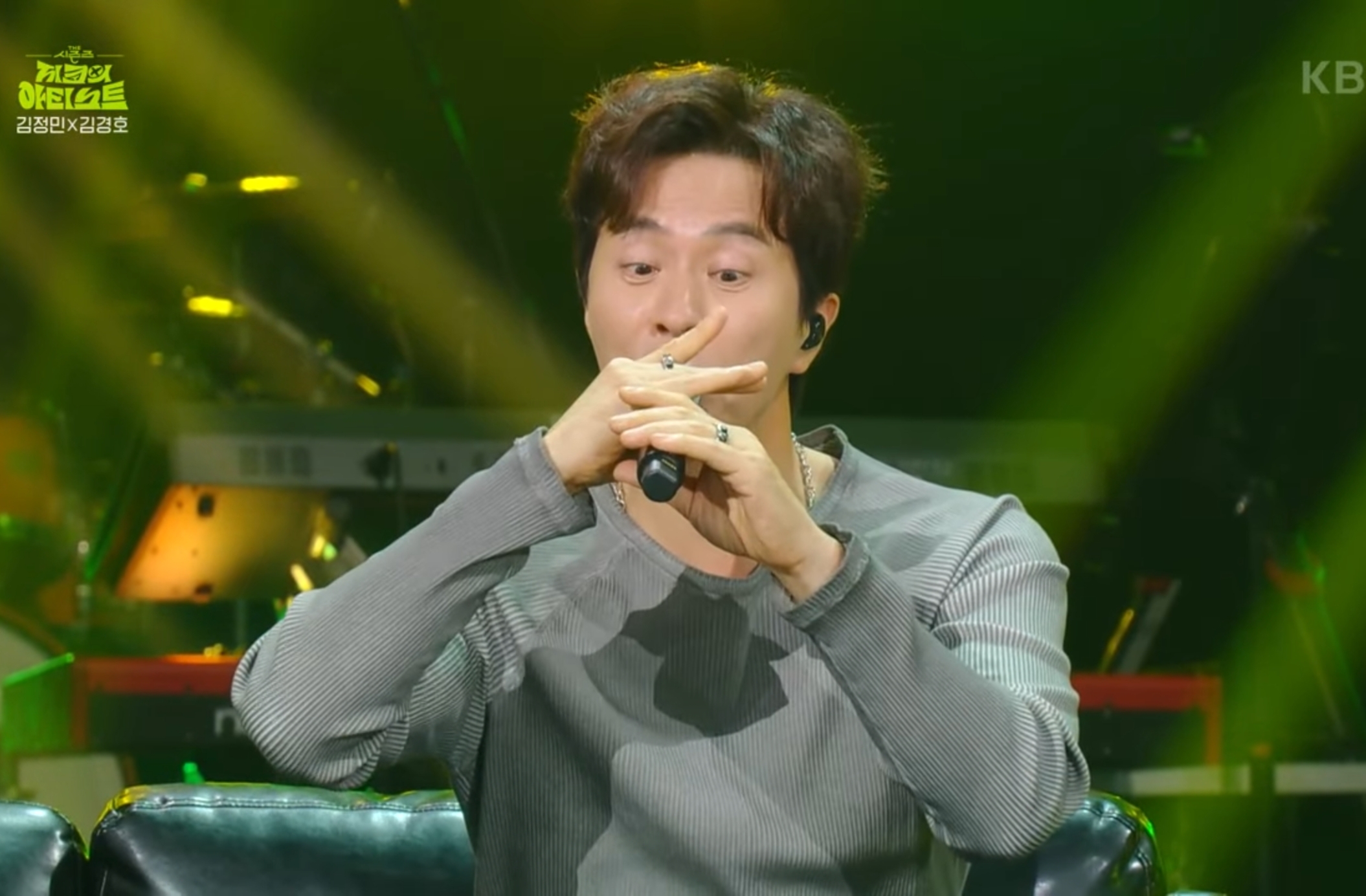 옛날 가수분들은 프롬프터도 없었는데 어떻게 하셨어요??