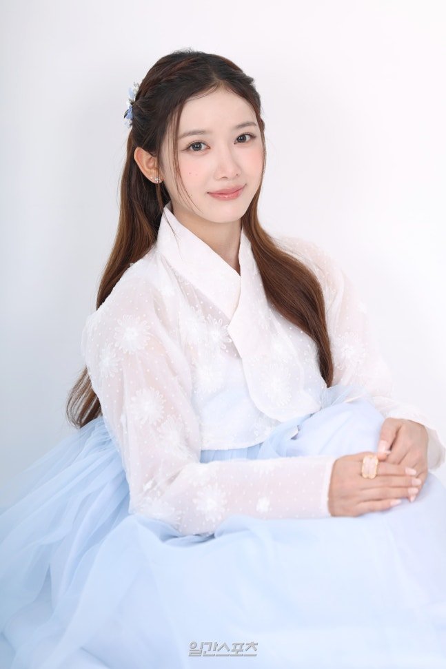 걸그룹 베돈크 한복 사진