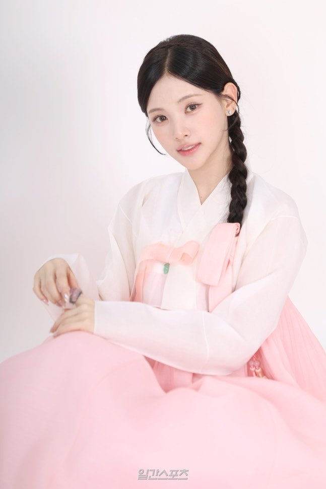걸그룹 베돈크 한복 사진