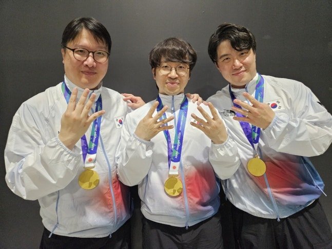 격투게임 금메달 선수 입국사진