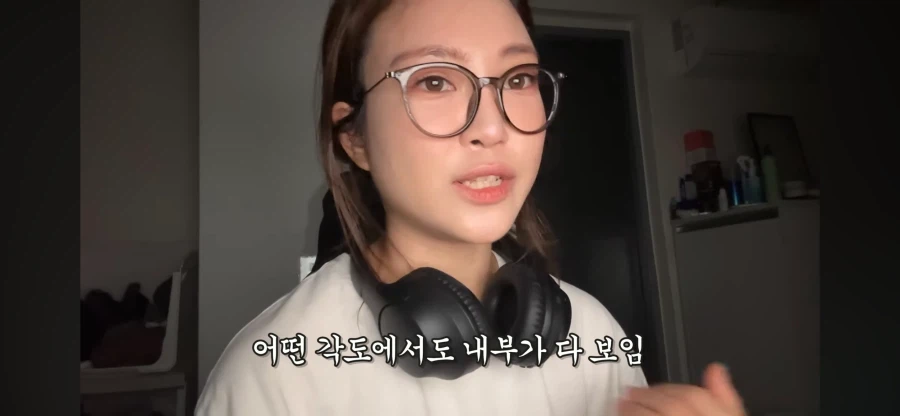 리뷰 1점대 고시원 살아보기 시도하는 여자 유튜버.