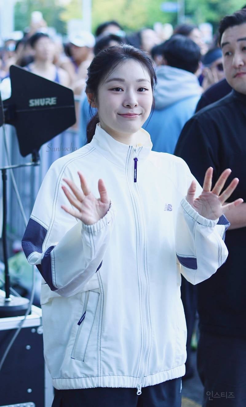 261004 뉴발란스 런온 마라톤 행사 참석한 김연아