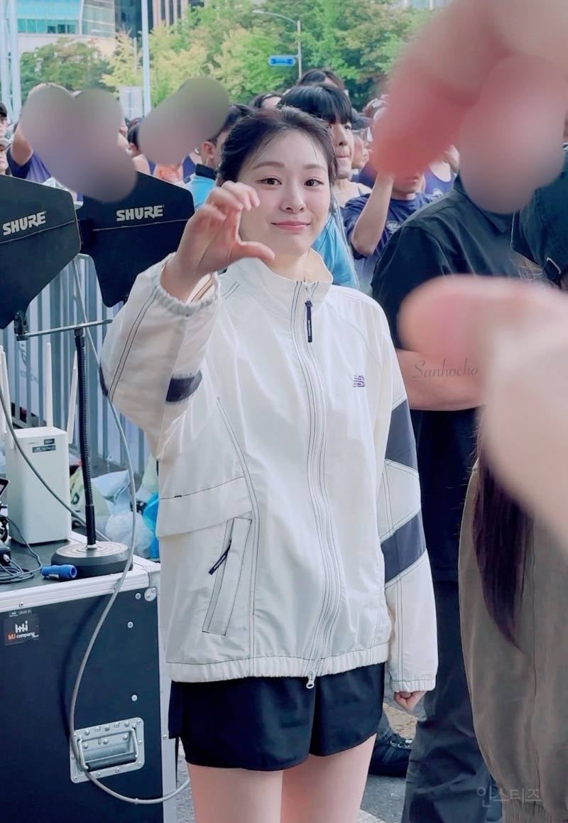 261004 뉴발란스 런온 마라톤 행사 참석한 김연아