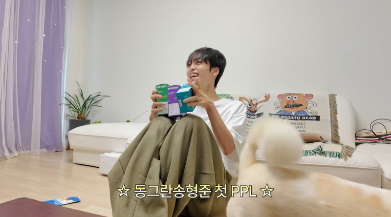 유튜버 시작한 지 몇개월 만에 첫 광고 받은 아이돌.jpg