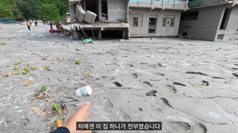 오지유튜버가 찍은 네팔 수해지역 근황