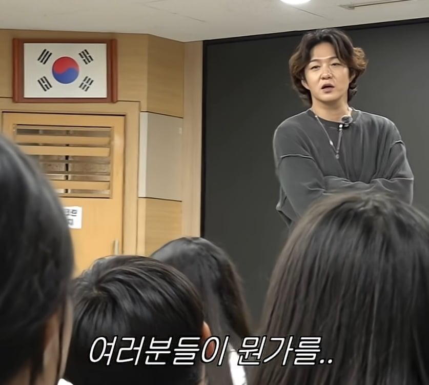 초딩들 탄식하게 만든 이창섭의 현실적인 답변.jpg