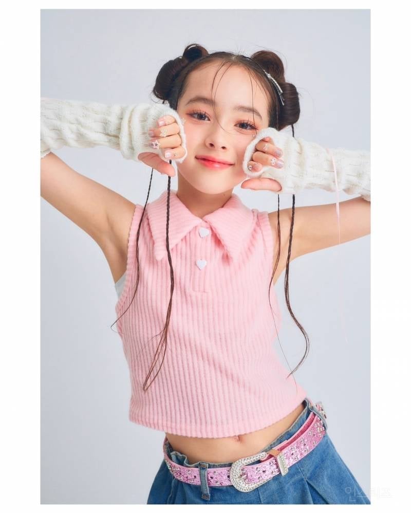 이수만 걸그룹으로 데뷔한다는 만 13살(2013년생) 키즈 모델 출신 2명