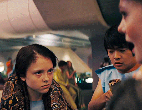 최대한 색채 풍부하게 찍었다는 헝거게임 신작