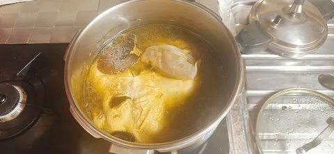 상황버섯 육수팩 넣고 삼계탕 끓여 봤습니다