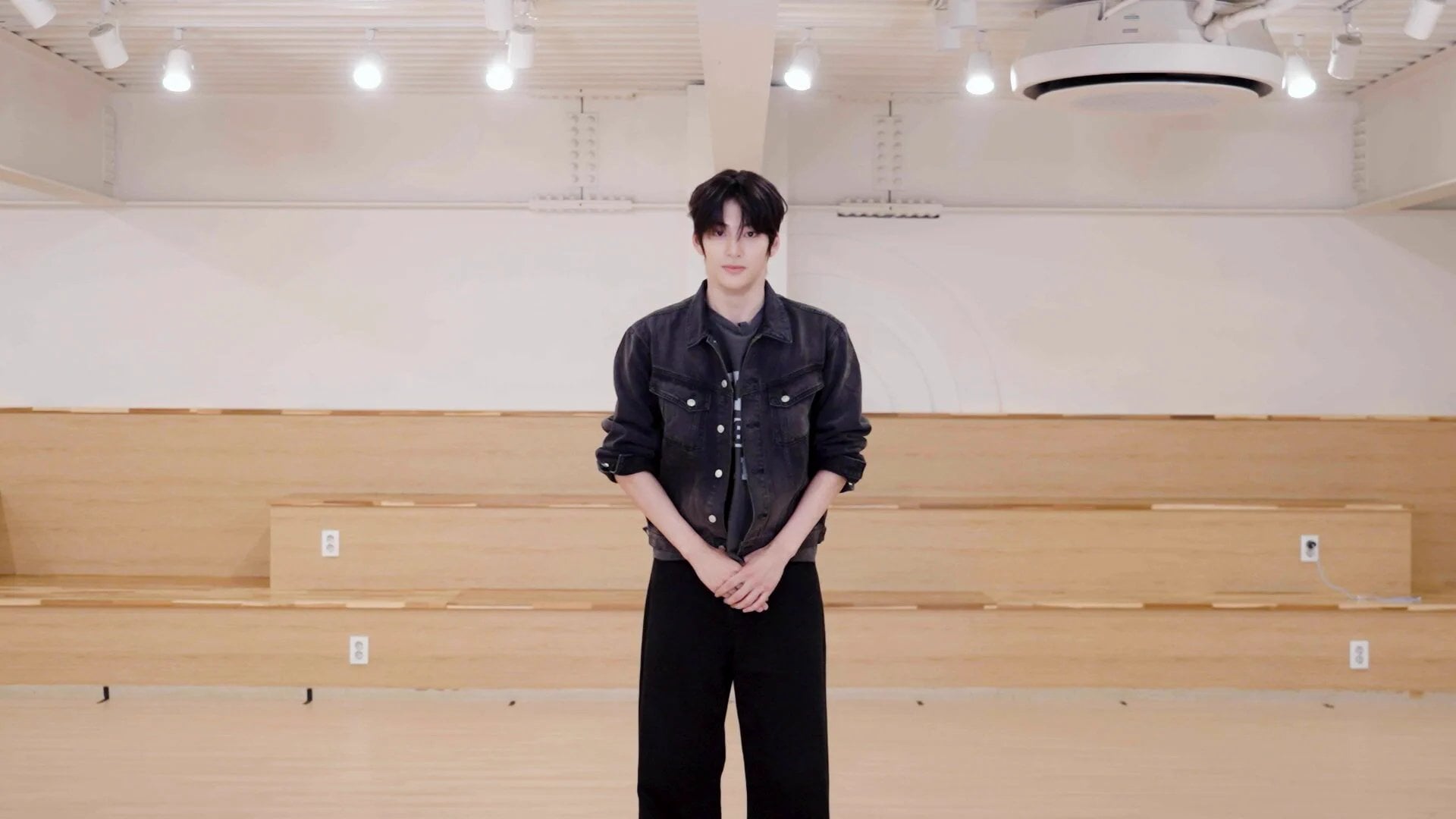 현 시점 피지컬 외모 데뷔 전부터 완성형이라고 난리난 연습생
