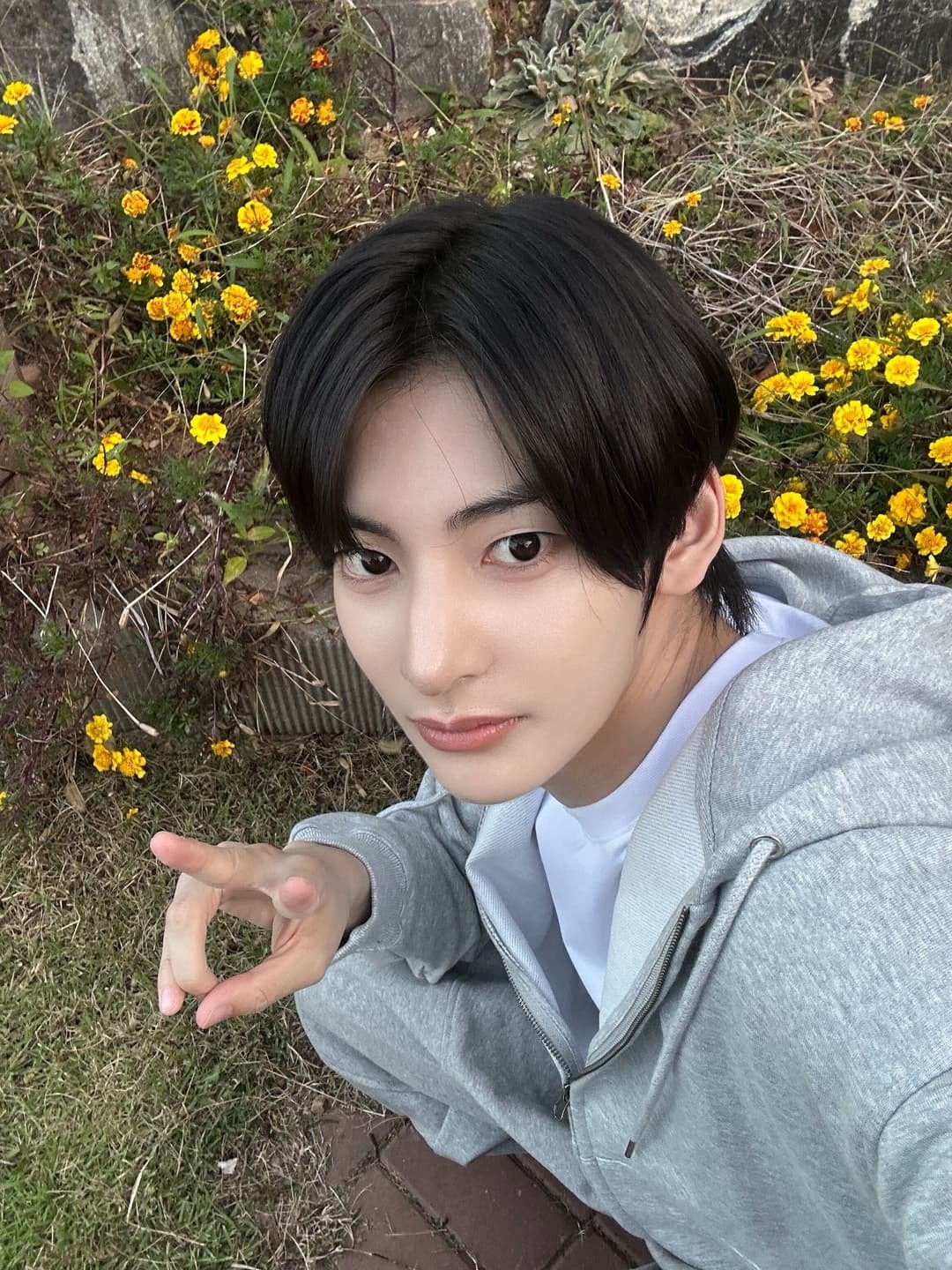 현 시점 피지컬 외모 데뷔 전부터 완성형이라고 난리난 연습생