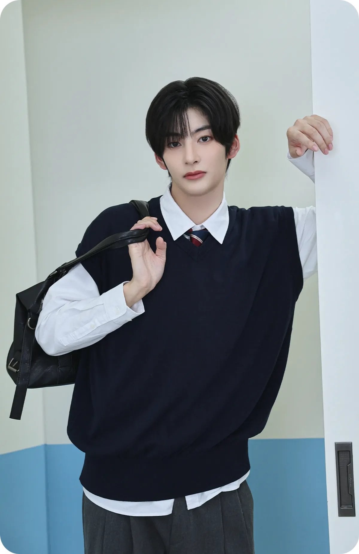 현 시점 피지컬 외모 데뷔 전부터 완성형이라고 난리난 연습생