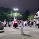 잠실 개표소.서 흉기 자해 소동…생명엔 지장 없어