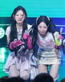 인생 처음 음방 1위해서 큰절 오열하는 리센느
